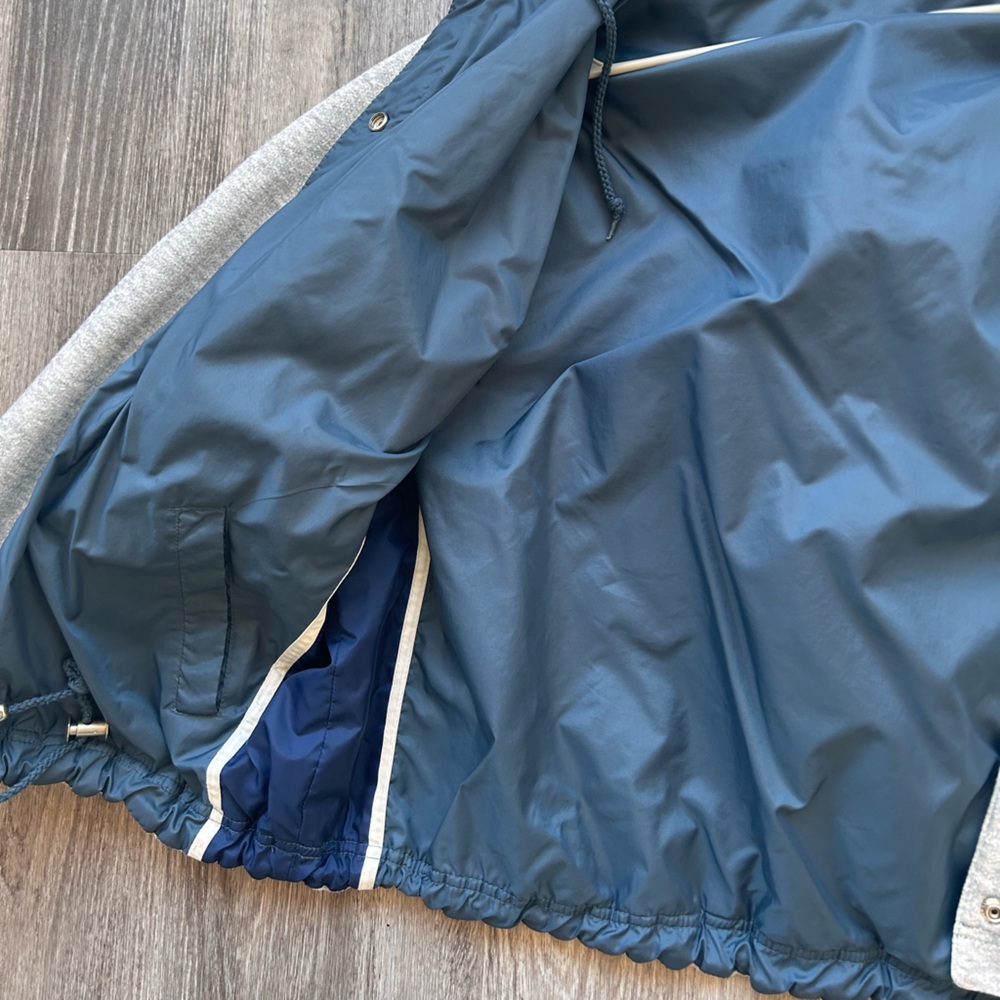 Reversible jacket size large - Picture 2 of 2